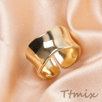 高品質デザインリング 指輪 幅約12mm ゴールド（1ヶ）
