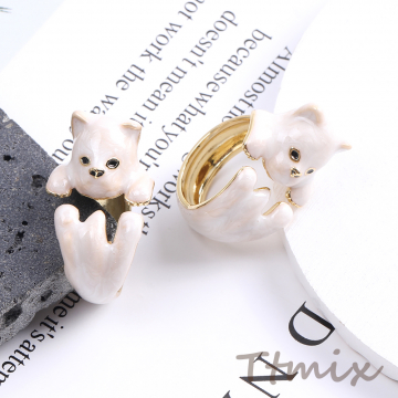 高品質デザインリング 指輪 エポ付きリング 猫 幅約17mm ゴールド ホワイト（1ヶ）