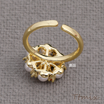 高品質ジルコニアリング デザインリング 指輪 フラワー パール付き 幅約14.5mm ゴールド（1ヶ）