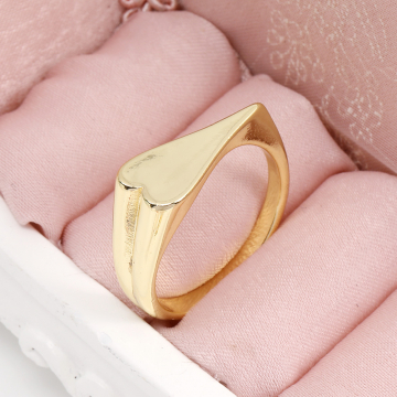 デザインリング 指輪 ハート型 幅約8mm ゴールド（1ヶ）