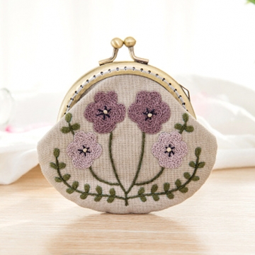 刺繍キット 刺しゅうキット 内容品(刺しゅう生地 がま口金具 刺繍糸 針)  約4×9.5×13cm (1セット)