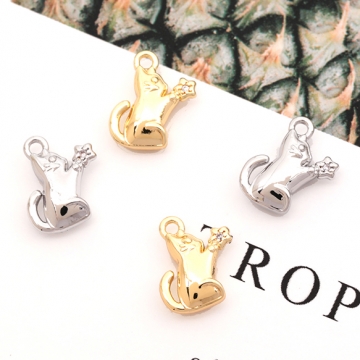 ジルコニアチャーム 銅製 ねこ 猫 横向き メタルチャーム 約9×12mm（2ヶ）