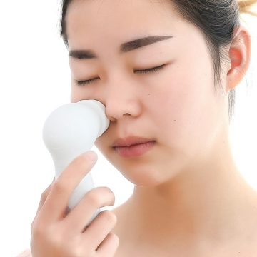 電動洗顔ブラシ 充電式 毛穴洗浄 ソフトヘア洗顔ブラシ 美容器具 美容家電(1ヶ)