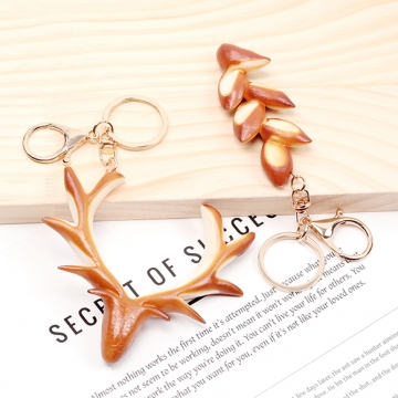 食品サンプルキーホルダー プレッツェル 焼き菓子パン ミニチュアフード ミニチュアスイーツ リアル 約6×11cm（1ヶ）