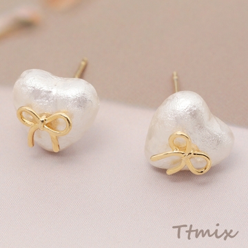 ファッションピアス ぷっくりハートピアス パールリボンピアス リボン装飾 約11×12mm（1ペア）