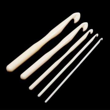 かぎ針 初心者さんも安心 9本セット 太めフック 毛糸 編み物 編み針 手作り マフラー 手袋 あみぐるみ（1セット）