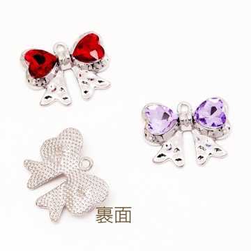 リボンチャーム リボン 蝶々結び ストーン付き ダークスイート ガラスチャーム メタルチャーム 約18×22mm（2ヶ）