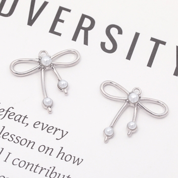 リボンチャーム リボン 蝶々結び フレーム ABSパール付き メタルチャーム 約19×21mm（4ヶ）