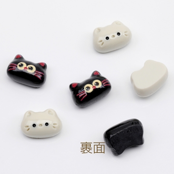 樹脂貼付けパーツ ねこ ネコ 黒猫 白猫 動物 アニマル カボション デコパーツ 貼り付けパーツ 約8×11mm（10ヶ）