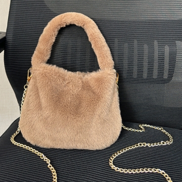 秋冬新作 フェイクファーバッグ 2way ファーショルダーバッグ もふもふショルダー チェーン紐 Size約20×25cm