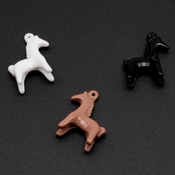 樹脂チャーム ポニー 立体 うま ウマ 馬 動物 アニマル 馬チャーム 約18×20mm（6ヶ）