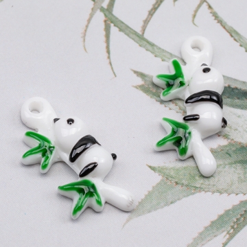 樹脂チャーム パンダ 横向き おやすみ 動物 アニマル 半面 パンダチャーム 約10×22mm（4ヶ）