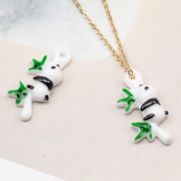 樹脂チャーム パンダ 横向き おやすみ 動物 アニマル 半面 パンダチャーム 約10×22mm（4ヶ）