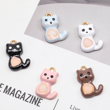 エポチャーム キュート 手描き こねこ ネコ 猫 半面 猫チャーム メタルチャーム 約12×18mm（4ヶ）