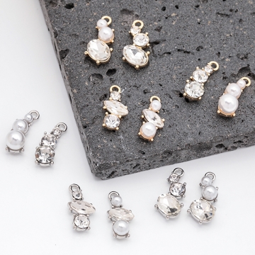 ガラスチャーム 三連 キラキラ パール・ストーン付き メタルチャーム 全12種（2ヶ）