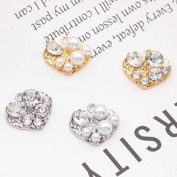 ガラスチャーム ハート型 キラキラ パール・ストーン付き メタルチャーム 約14×15mm（2ヶ）