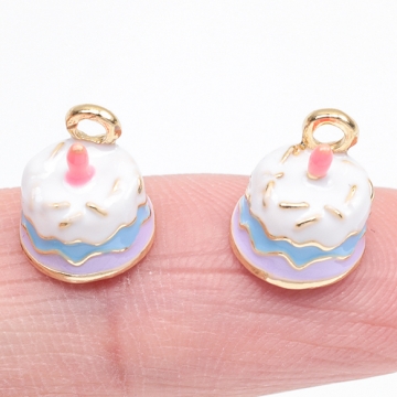 エポチャーム ケーキ いちご スイーツ 立体 ミニチュア メタルチャーム 約8×9mm（2ヶ）