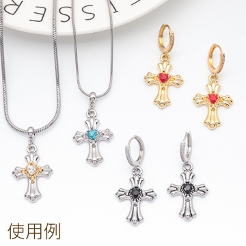 クロスチャーム アンティーク風 十字架 ハートのストーン付き クロス模様入り 立体 メタルチャーム 約20×30mm（1ヶ）