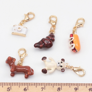 チャーム付きキーホルダー 可愛い パン スイーツ いぬ テディベア エポチャーム付き カニカンキーホルダー 全5種（1ヶ）