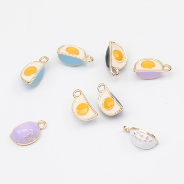 エポチャーム たまご スイーツ 焼き菓子 カラフル メタルチャーム 約6×12.5mm（4ヶ）