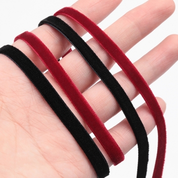 リボンテープ ベルベット 片面 ブラック/レッド 秋冬 飾り 手芸材料 幅約0.6cm（4m）