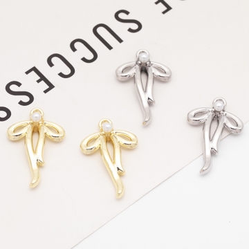 リボンチャーム 細め リボン ABSパール付き 立体 メタルチャーム 約17×27mm（4ヶ）