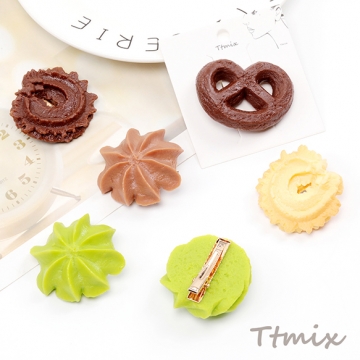 食品サンプルヘアクリップ クッキー ビスケット コスプレ ユニークヘアアクセサリー 約4.4cm（1ヶ）