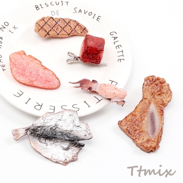 食品サンプルヘアクリップ アジの干物 焼肉 ステーキ ホタルイカ コスプレ ユニークな髪飾り 約4.6×8.5cm（1ヶ）