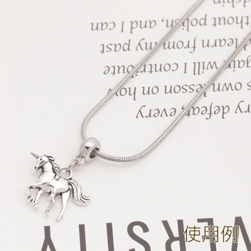 ユニコーンチャーム 幻想的 アンティークシルバー 立体チャーム メタルパーツ 約15×18mm（10ヶ）