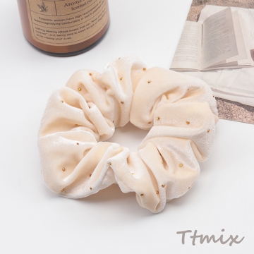 シュシュ ベルベット 秋冬 ベージュ/ブラウン おしゃれ  髪留め 髪飾り ヘアゴム ※訳ありサービス品 返品不可（1ヶ）