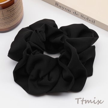 シュシュ フリル 無地 ブラック ヘアゴム 髪留め 髪飾り ヘアアクセサリー ※訳ありサービス品 返品不可（1ヶ）