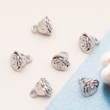 メタルフラワーチャーム ローズ 薔薇 お花 ミニフラワー フラワーチャーム メタルチャーム 約8×9mm（4ヶ）