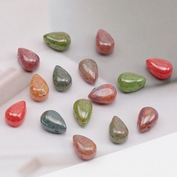 チェコ調ガラスビーズ しずく型 ドロップビーズ チェコガラス風 アンティーク風 カラーランダム 約6×9mm（15ヶ）