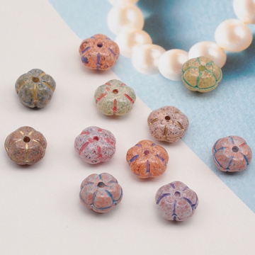 チェコ調ガラスビーズ フラワー型 かぼちゃビーズ チェコガラス風 アンティーク風 カラーランダム 約6×10mm（15ヶ）