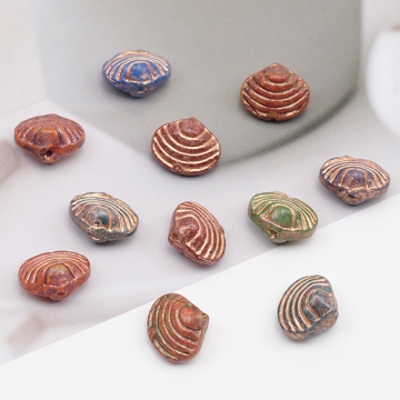 チェコ調ガラスビーズ 二枚貝 シェル型 貝 チェコガラス風 アンティーク風 カラーランダム 約10×12mm（10ヶ）