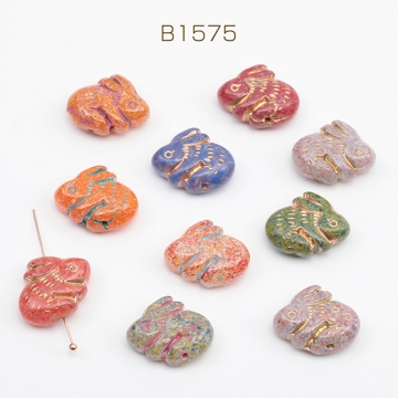 チェコ調ガラスビーズ うさぎ ウサギ 兎 チェコガラス風 アンティーク風 カラーランダム 約15×18mm（6ヶ）