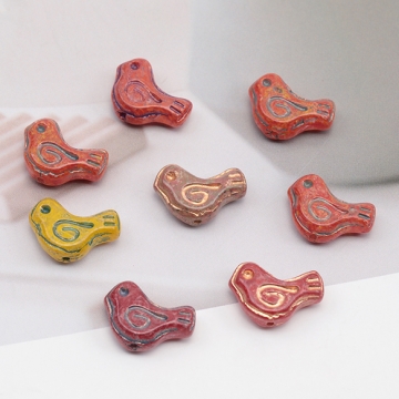 チェコ調ガラスビーズ ことり 小鳥 チェコガラス風 アンティーク風 カラーランダム 約12×16mm（10ヶ）