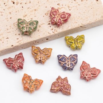 チェコ調ガラスビーズ ちょうちょ バタフライ 蝶々 チェコガラス風 アンティーク風 カラーランダム 約12×15mm（10ヶ）