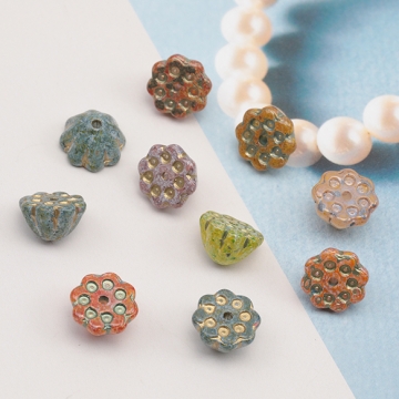 チェコ調ガラスビーズ 蓮の花 フラワー 立体 チェコガラス風 アンティーク風 カラーランダム 約7×10mm（10ヶ）