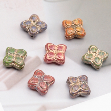 チェコ調ガラスビーズ お花 花形 フラワービーズ チェコガラス風 アンティーク風 カラーランダム 約17mm（6ヶ）