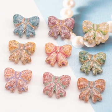 チェコ調ガラスビーズ リボン 蝶々結び チェコガラス風 アンティーク風 カラーランダム 約16×18mm（6ヶ）