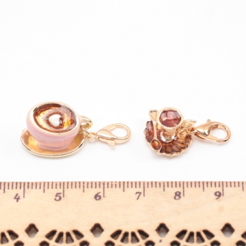 カニカン付きチャーム コーヒーカップ 紅茶 カフェ ドリンク 飲み物 スマホチャーム マスクチャーム ストラップ（1ヶ）