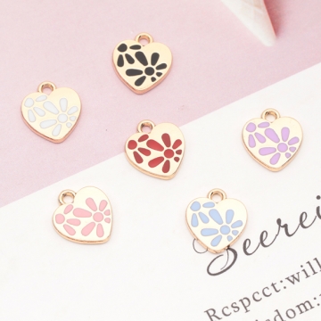 エポチャーム ハート 花模様 プレートチャーム メタルチャーム 約11×12mm（4ヶ）