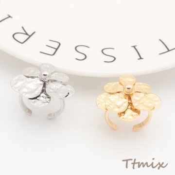 デザインリング フラワー 凹凸加工 指輪 メタル オープンリング 13号内径約17mm(幅約27mm)（1ヶ）