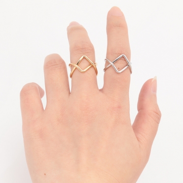 デザインリング クロス ウェーブ 指輪 メタル オープンリング 13号内径約17mm(幅約13mm)（1ヶ）