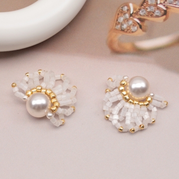 ビーズ編みパーツ お花 ABSパール 編みフラワー 手作り ビーズ編みチャーム 約20mm（1ヶ）