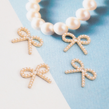 メタルリボンパーツ 立体 リボンチャーム パール 貼り付けパーツ 約13×18mm (4ケ)