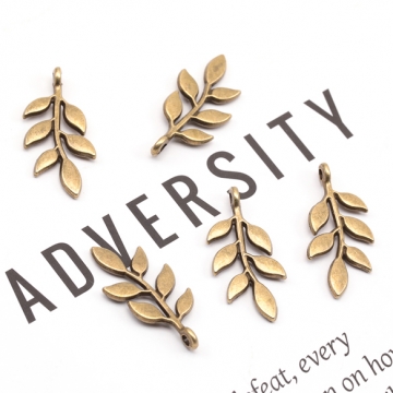 葉っぱチャーム リーフ シンプル アンティークゴールド 植物チャーム メタルチャーム 約12×24mm（6ヶ）