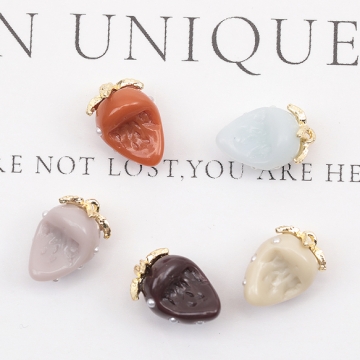 いちごチャーム かじり苺 パール付き かじった苺 食べかけ イチゴ カン付き 樹脂チャーム 約8×13mm（4ヶ）