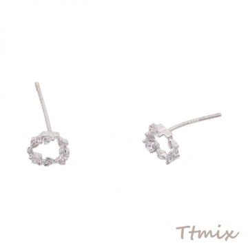 デザインピアス フラワー リース風 ストーン付き シルバーカラー 銅製 スタッドピアス 約6×7mm（2ヶ）